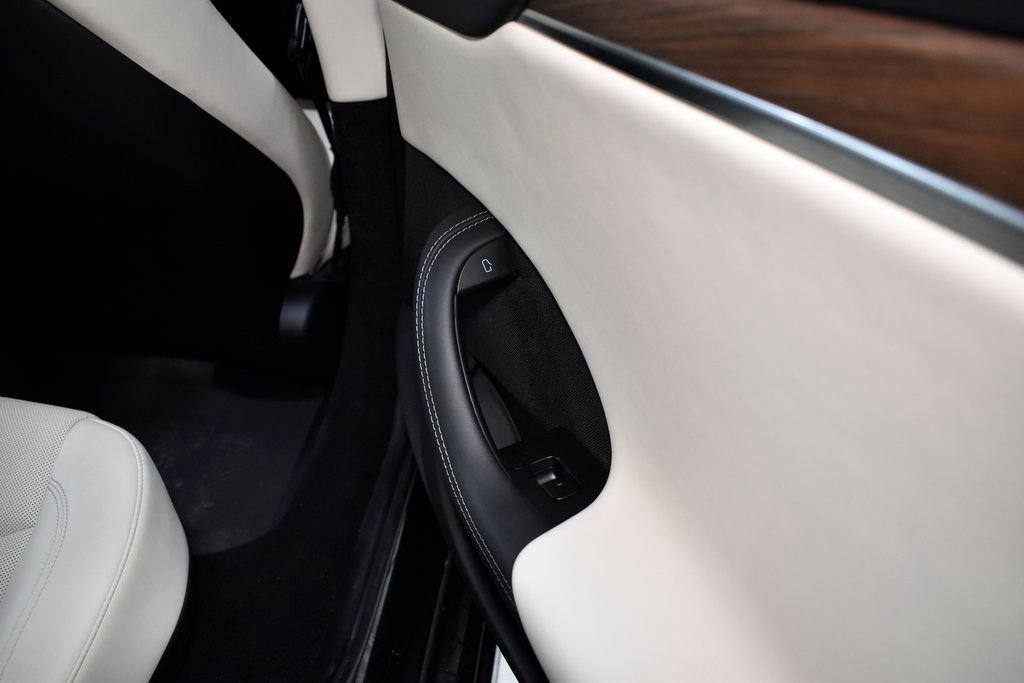 Used 2023 Tesla Model S Standard Range image 36