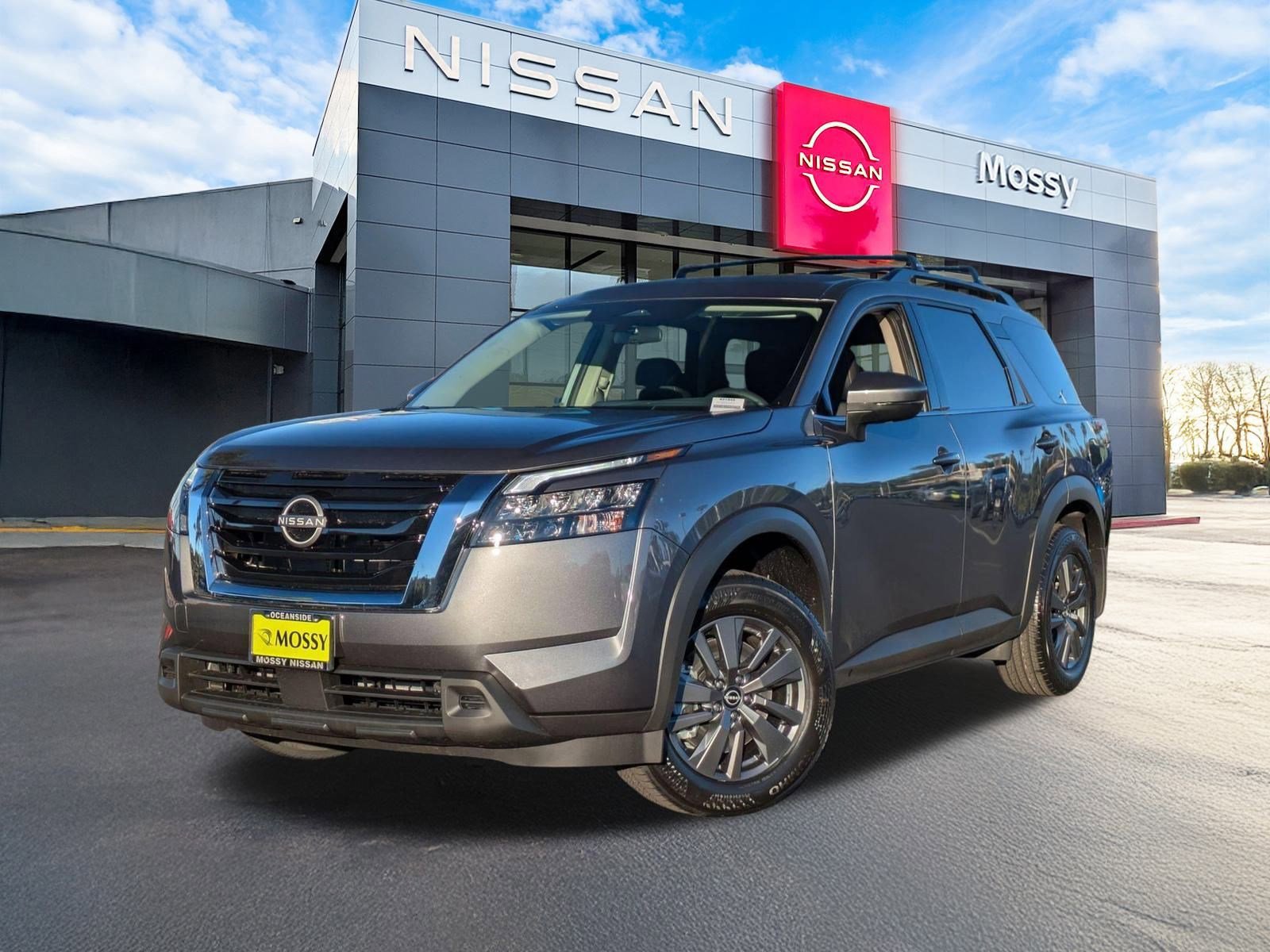 New 2025 Nissan Pathfinder SV
