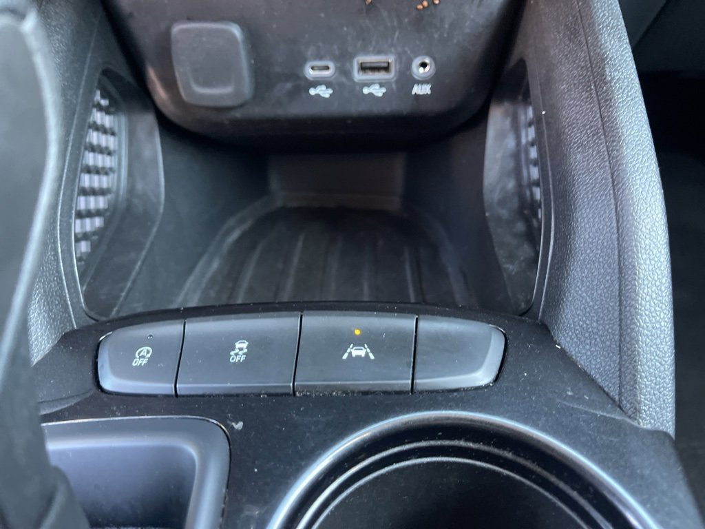 Certified 2022 Chevrolet TrailBlazer LT w/ Driver Confidence Package image 25