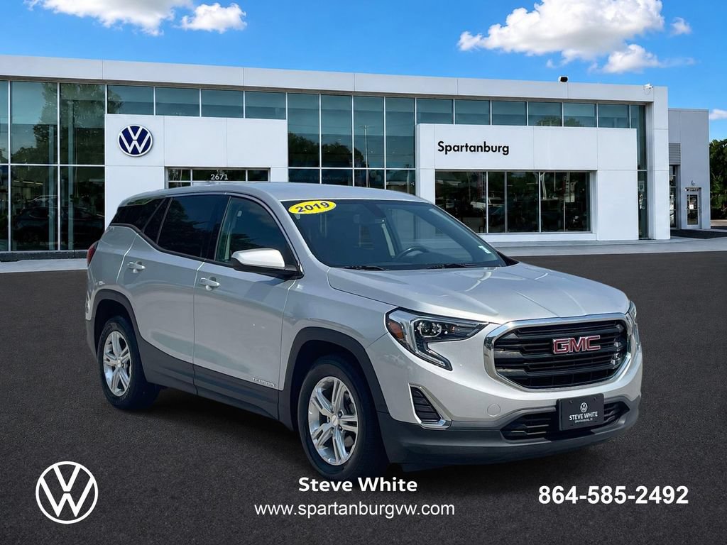 Used 2019 GMC Terrain SLE FWD image 1