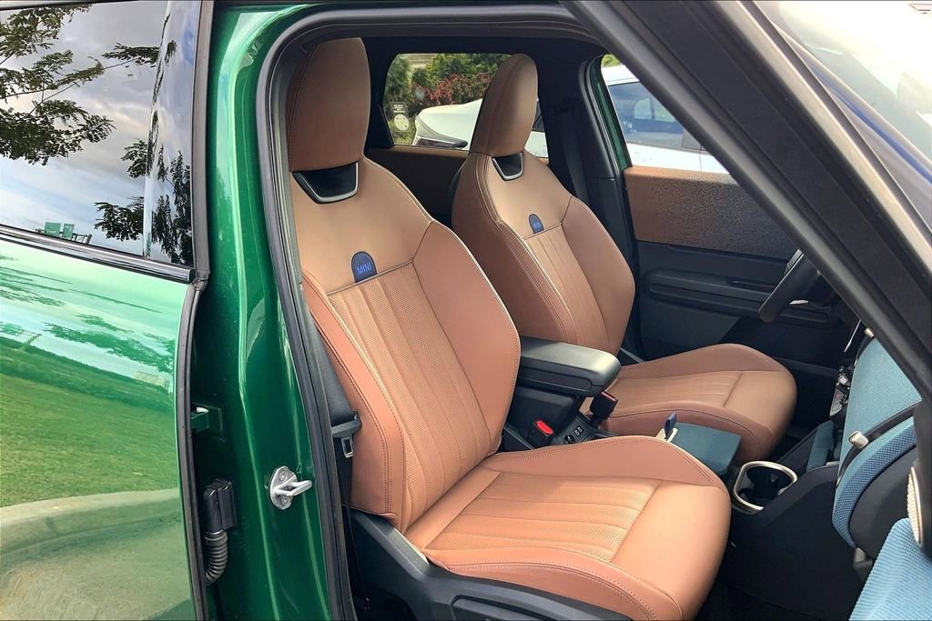 Certified 2025 MINI Cooper Countryman S image 8