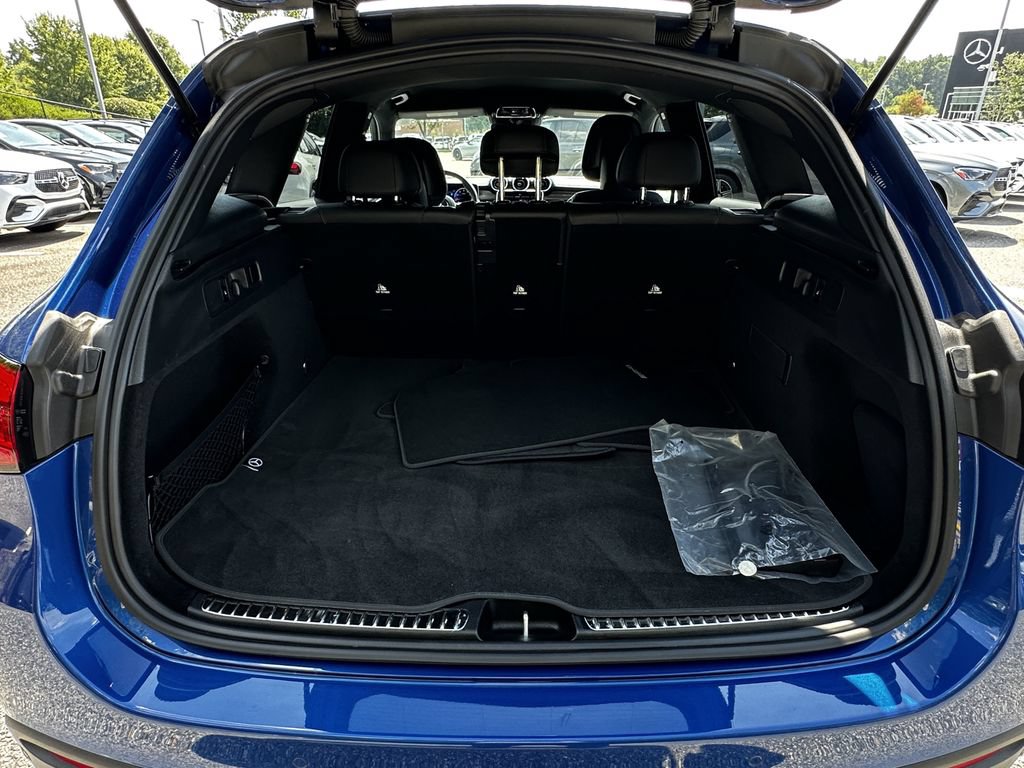 Certified 2025 Mercedes-Benz GLC 300 4MATIC w/ AMG Line image 21