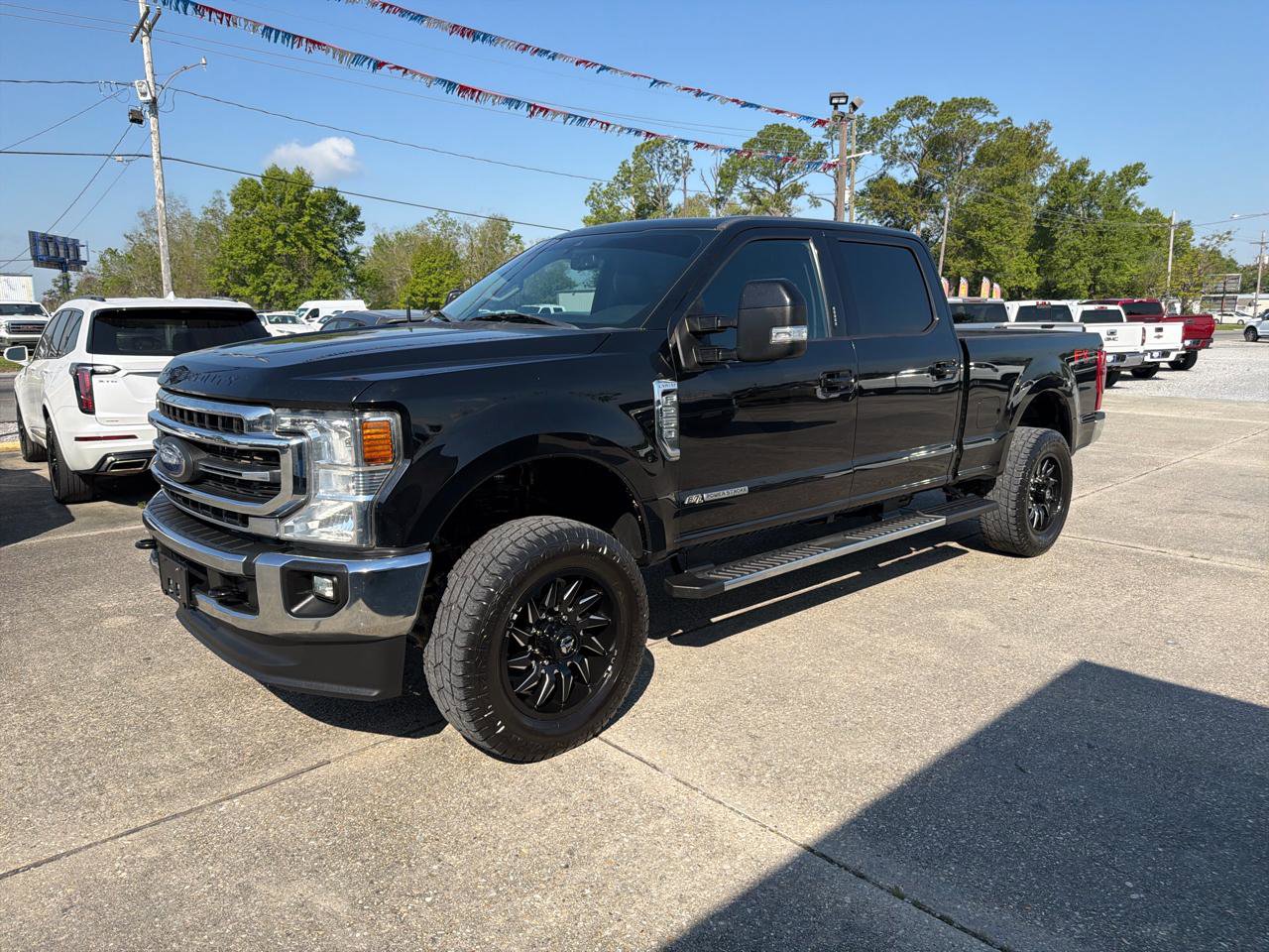 Used 2021 Ford F250 Lariat w/ Lariat Value Package AWD/4WD image 2