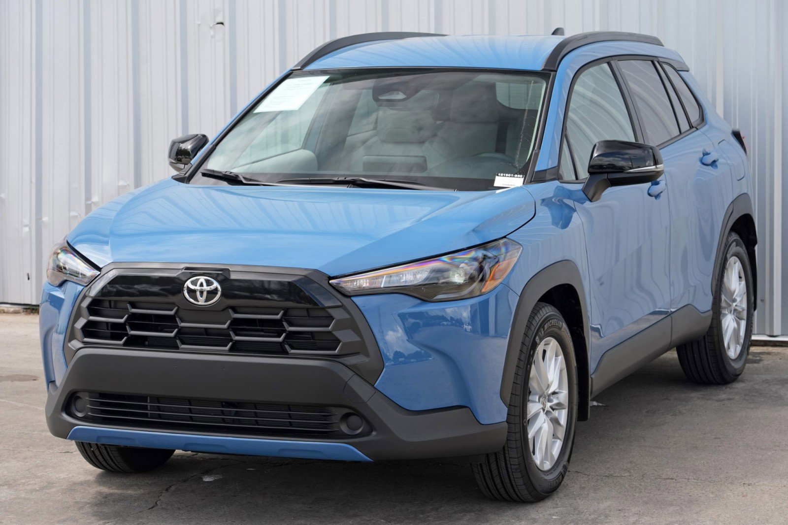 Used 2026 Toyota Corolla Cross LE image 43