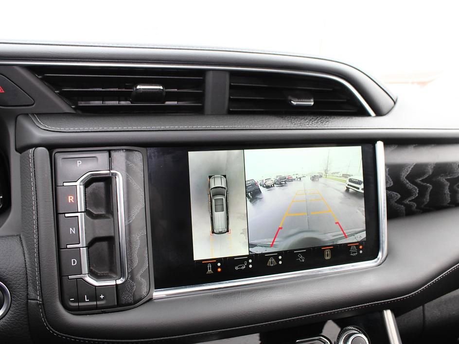 Used 2023 GMC Yukon XL Denali w/ Advanced Technology Package image 25