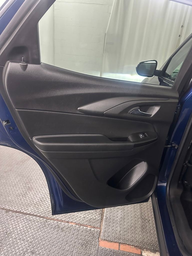 Used 2022 Chevrolet TrailBlazer ACTIV w/ Sun and Liftgate Package image 25