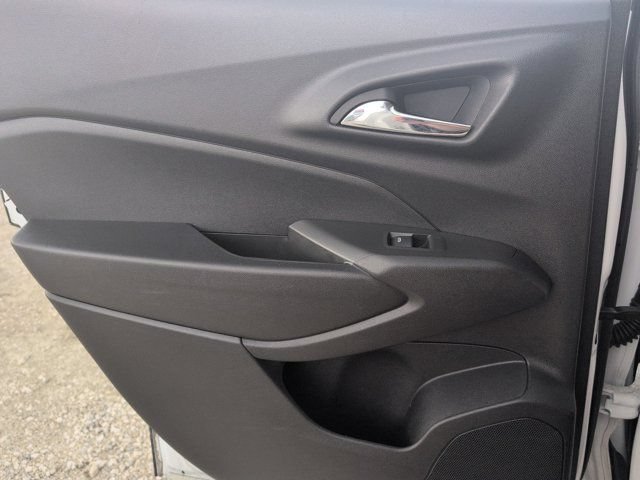 Used 2025 Chevrolet Trax LT w/ LT Convenience Package FWD image 26