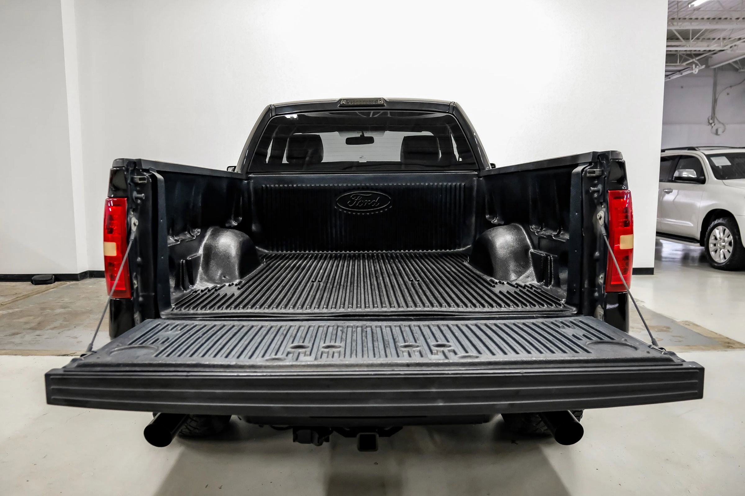 Used 2014 Ford F150 FX4 w/ FX Appearance Package image 34