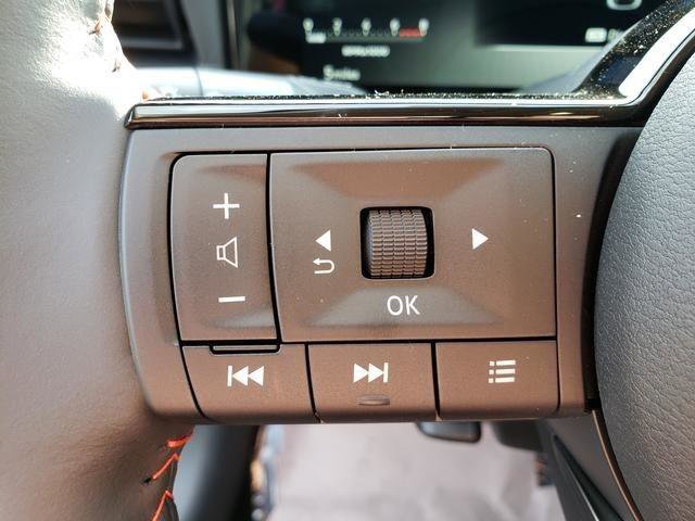 New 2026 Nissan Kicks SR w/ Cold Weather Package AWD/4WD image 20