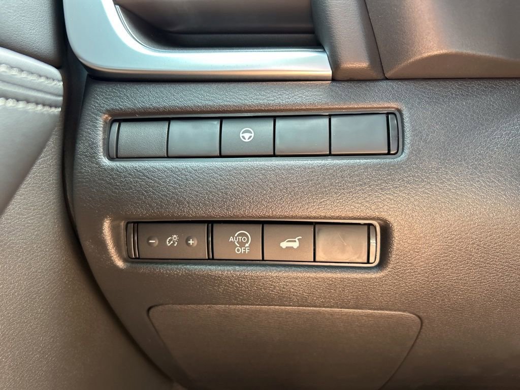 New 2026 Nissan Rogue SV image 30