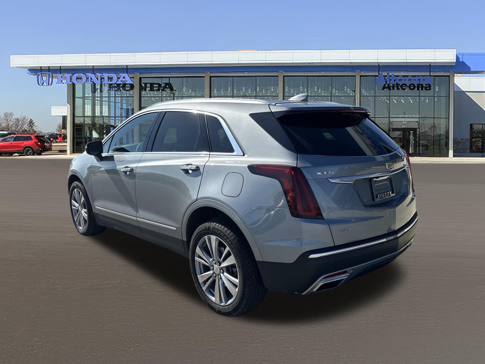 Used 2024 Cadillac XT5 Premium Luxury w/ LPO, Floor Liner Package AWD/4WD image 3