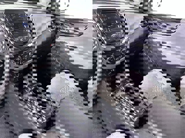 Used 2023 Chevrolet Equinox LT image 36