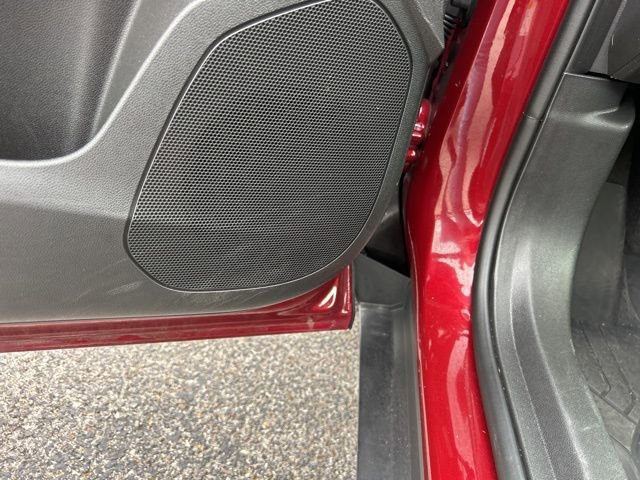 Certified 2025 Chevrolet Trax RS image 14