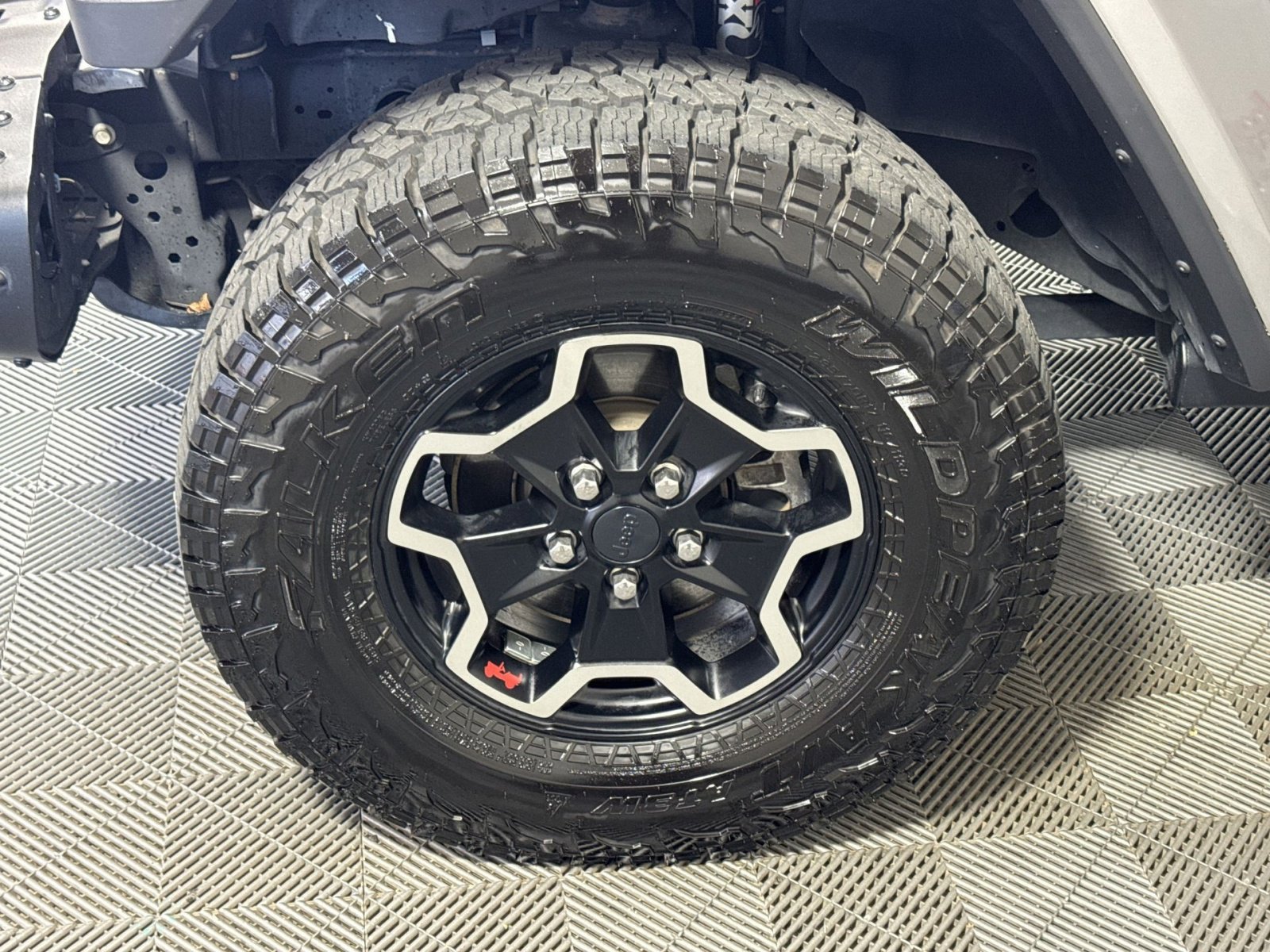 Used 2020 Jeep Gladiator Rubicon image 12