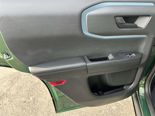 Used 2023 Ford Bronco Sport Badlands image 11