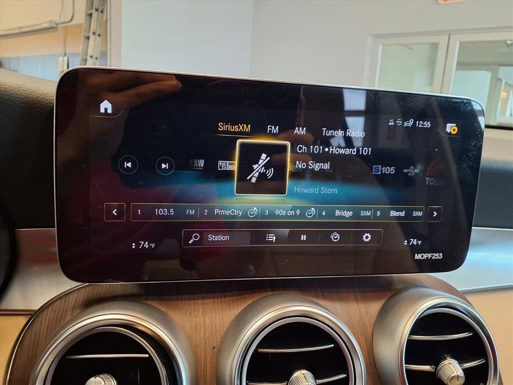 Used 2021 Mercedes-Benz GLC 300 4MATIC image 15