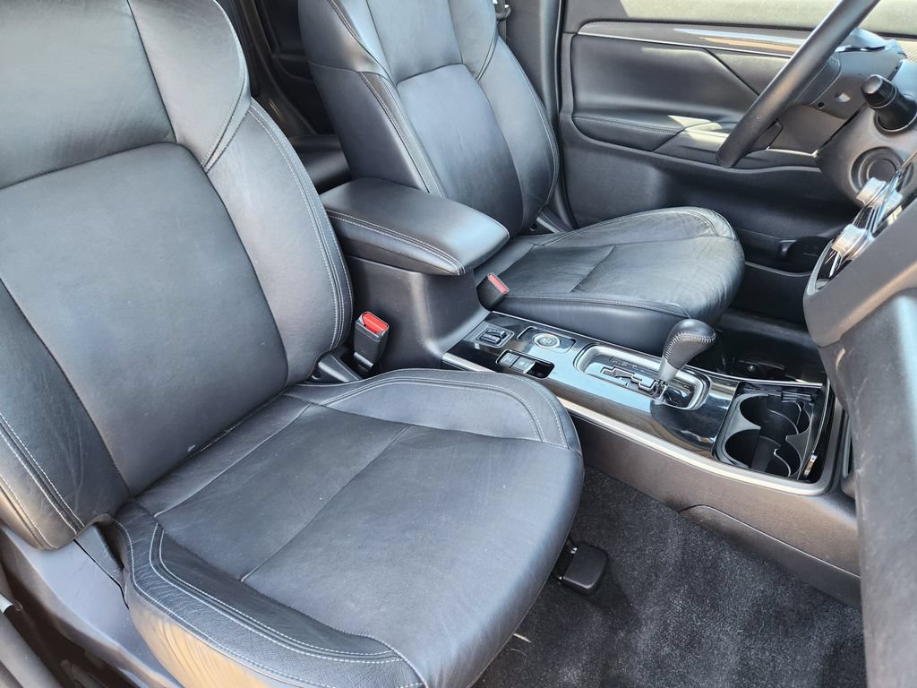 Used 2020 Mitsubishi Outlander SEL AWD/4WD image 15