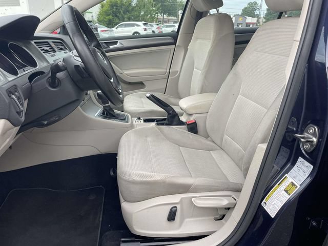 Used 2017 Volkswagen Golf S FWD image 23