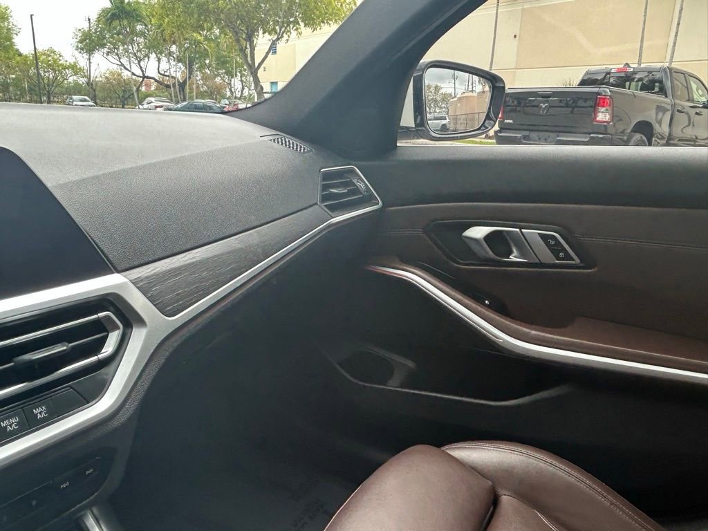Used 2020 BMW 330i Sedan w/ Convenience Package image 28