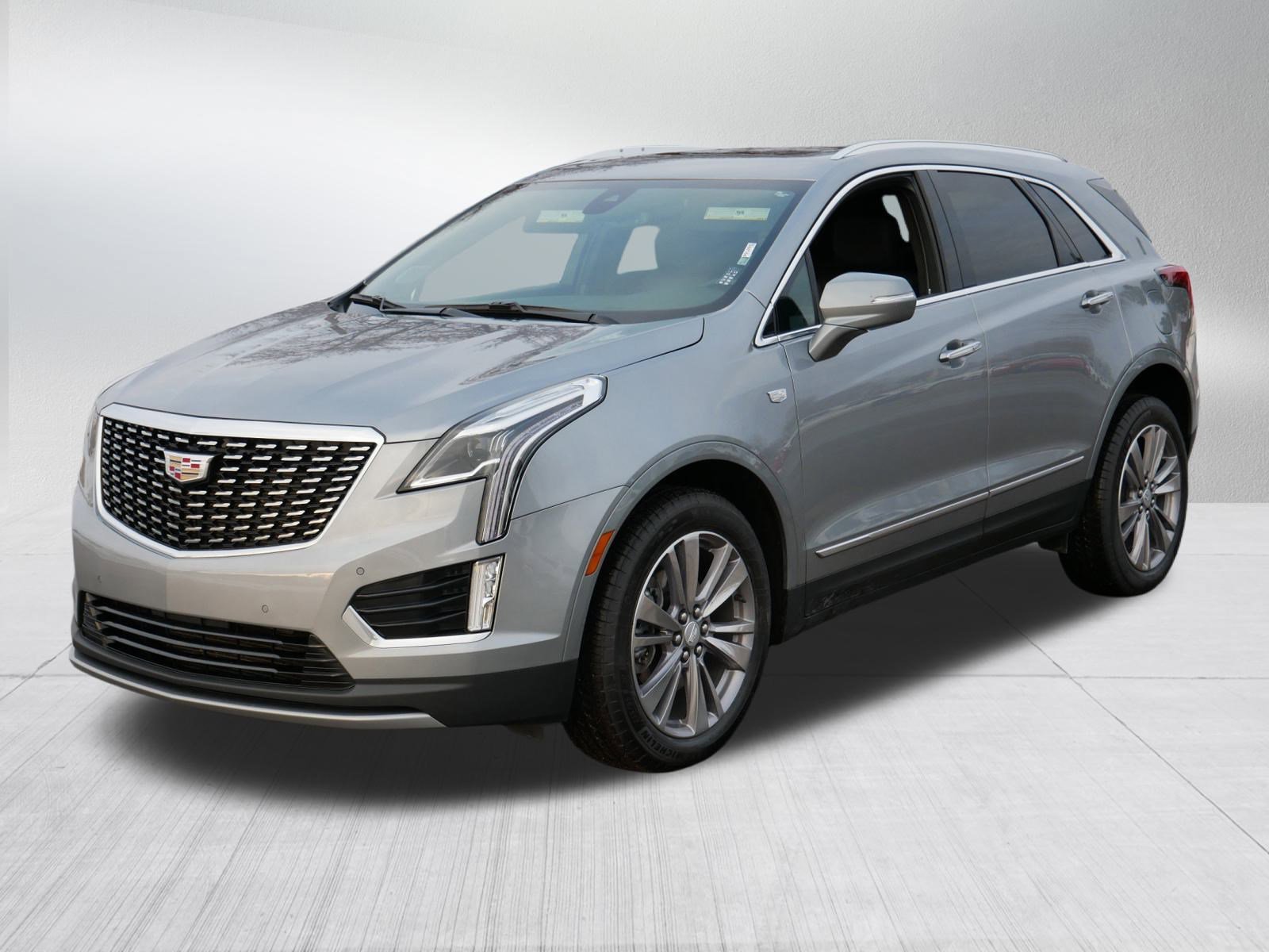 Certified 2025 Cadillac XT5 Premium Luxury image 2