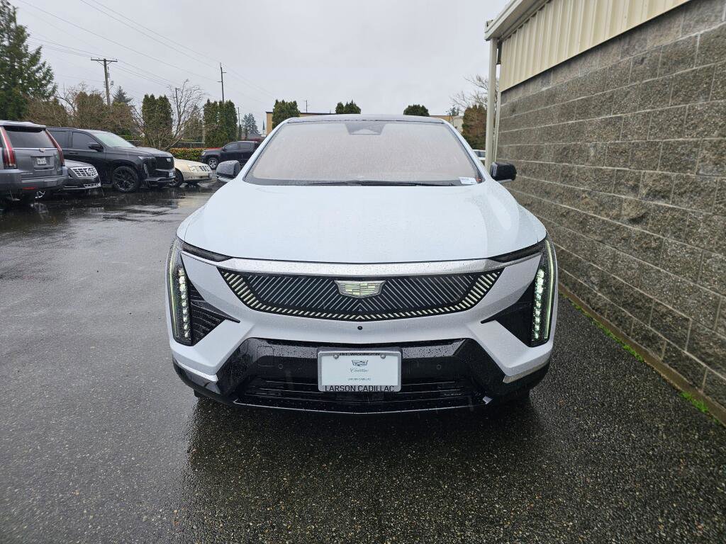 New 2026 Cadillac Optiq Luxury 2 AWD/4WD image 11