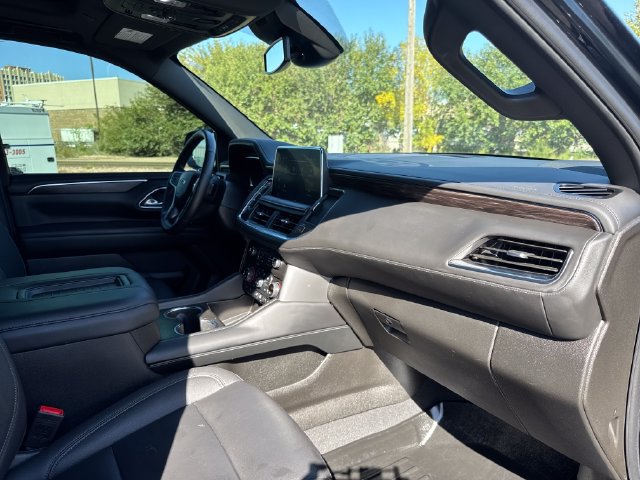 Used 2024 Chevrolet Tahoe Z71 w/ Z71 Off-Road Package AWD/4WD image 28