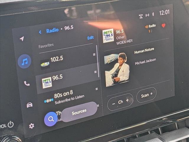 Used 2023 Toyota Corolla SE image 13