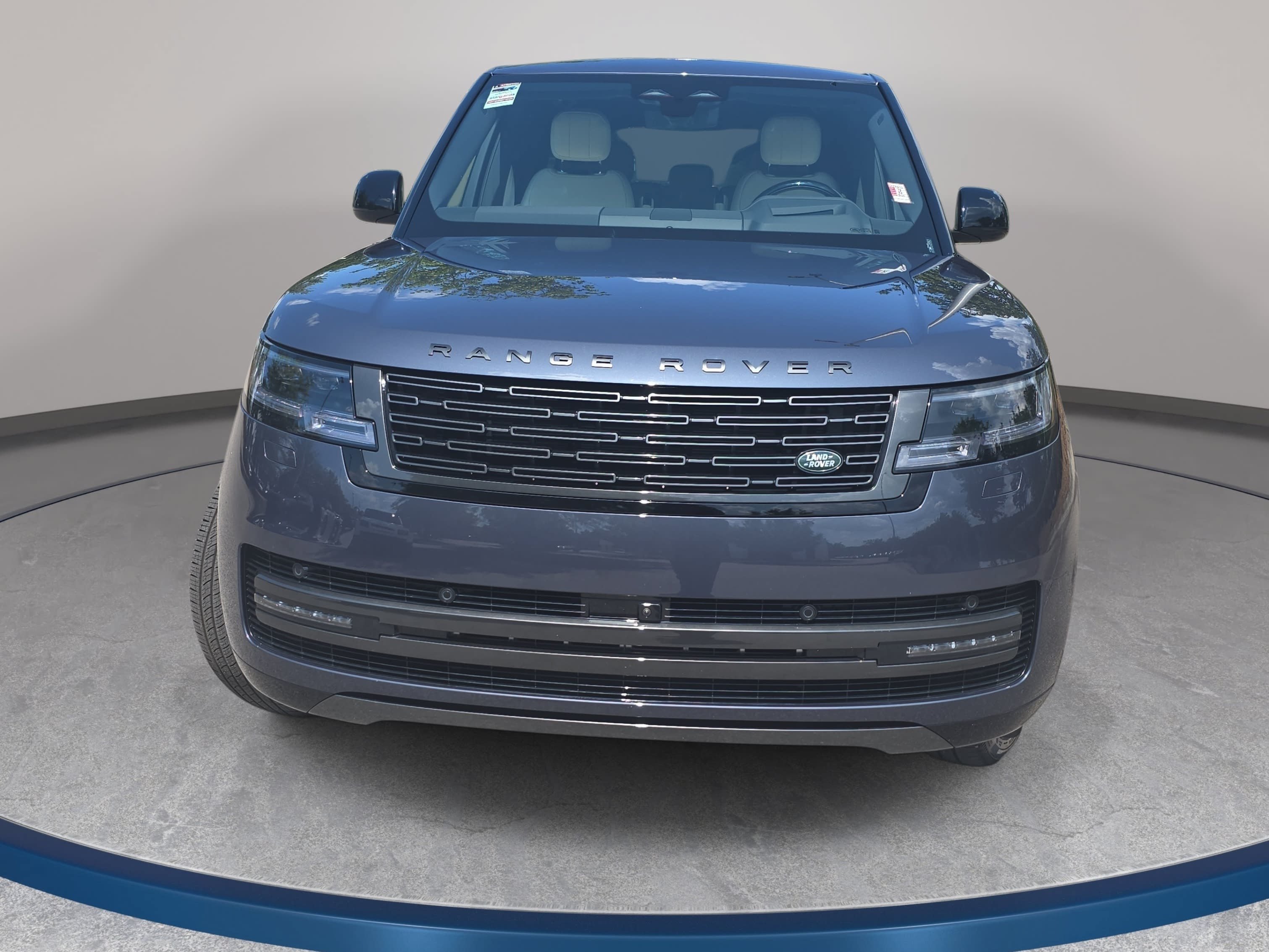 New 2026 Land Rover Range Rover Long Wheelbase SE AWD/4WD image 2