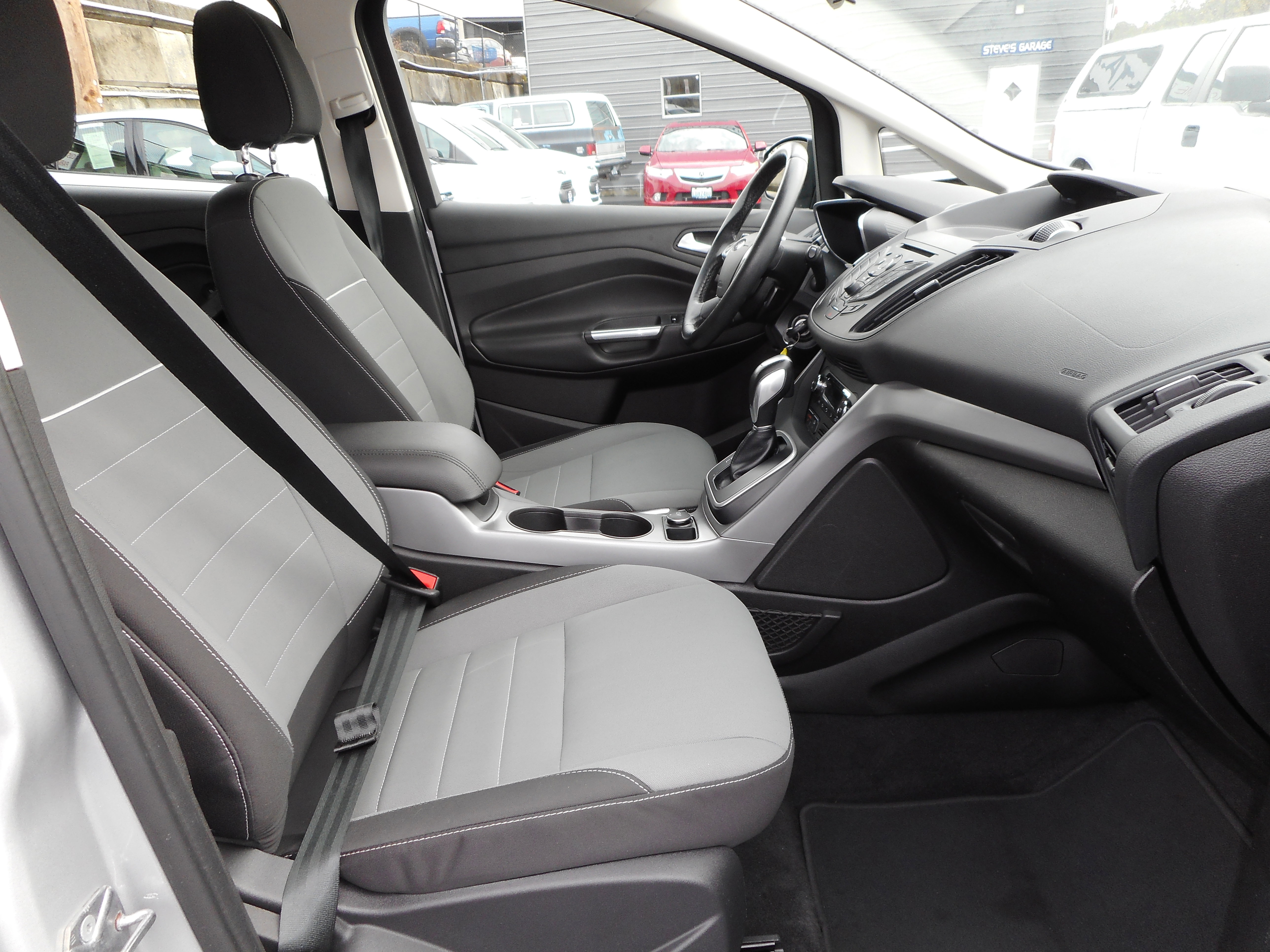 Used 2015 Ford C-MAX SE image 26