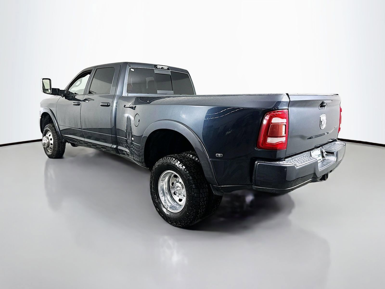 Used 2019 RAM 3500 Laramie AWD/4WD image 5