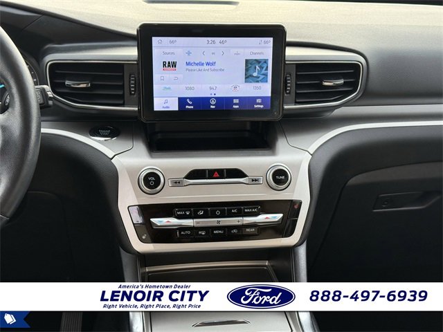 Used 2022 Ford Explorer XLT w/ Equipment Group 202A image 14