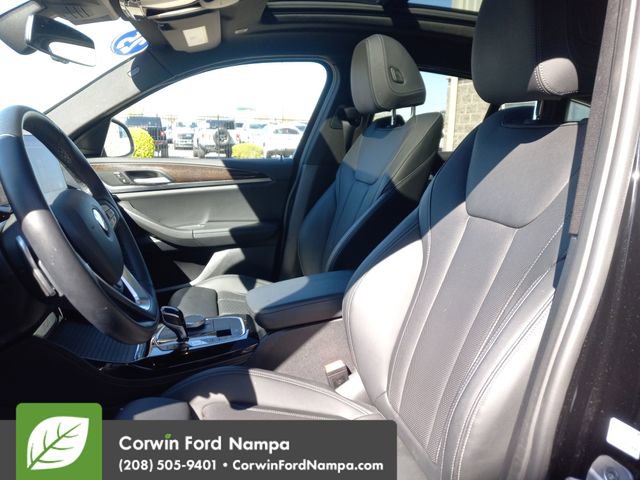 Used 2025 BMW X4 xDrive30i image 24
