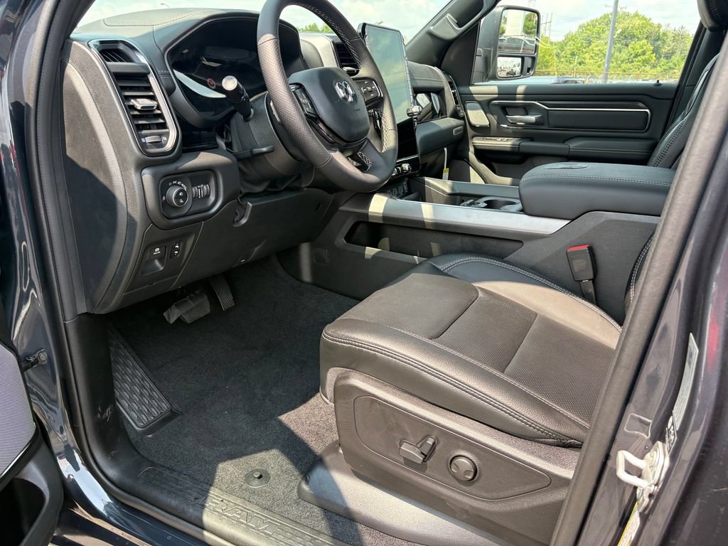 Used 2022 RAM 2500 Laramie AWD/4WD image 15