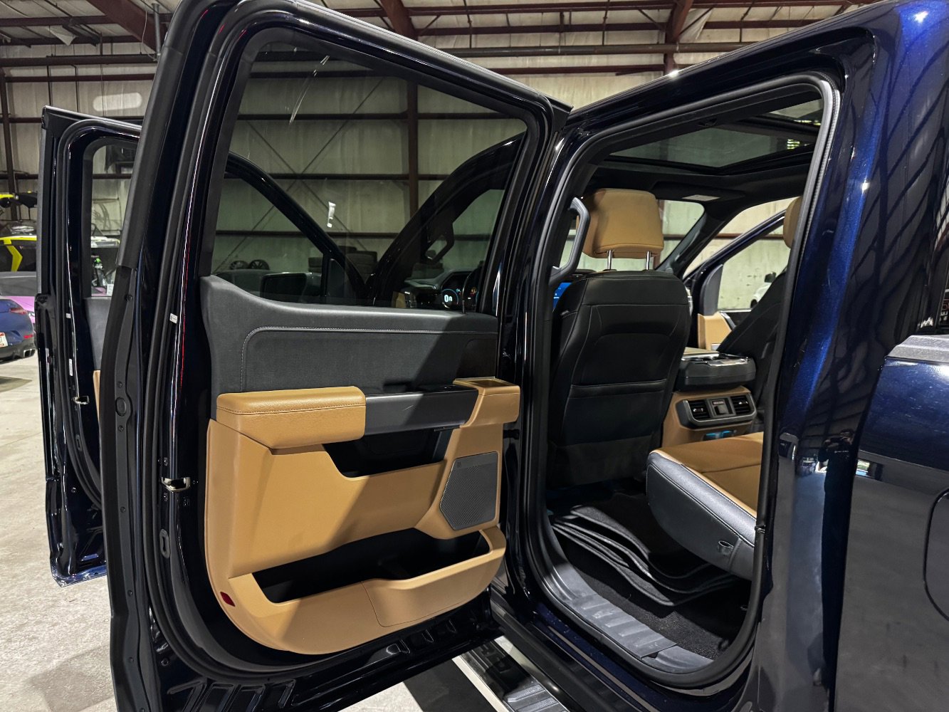 Used 2022 Ford F150 Lariat w/ Equipment Group 502A High image 16