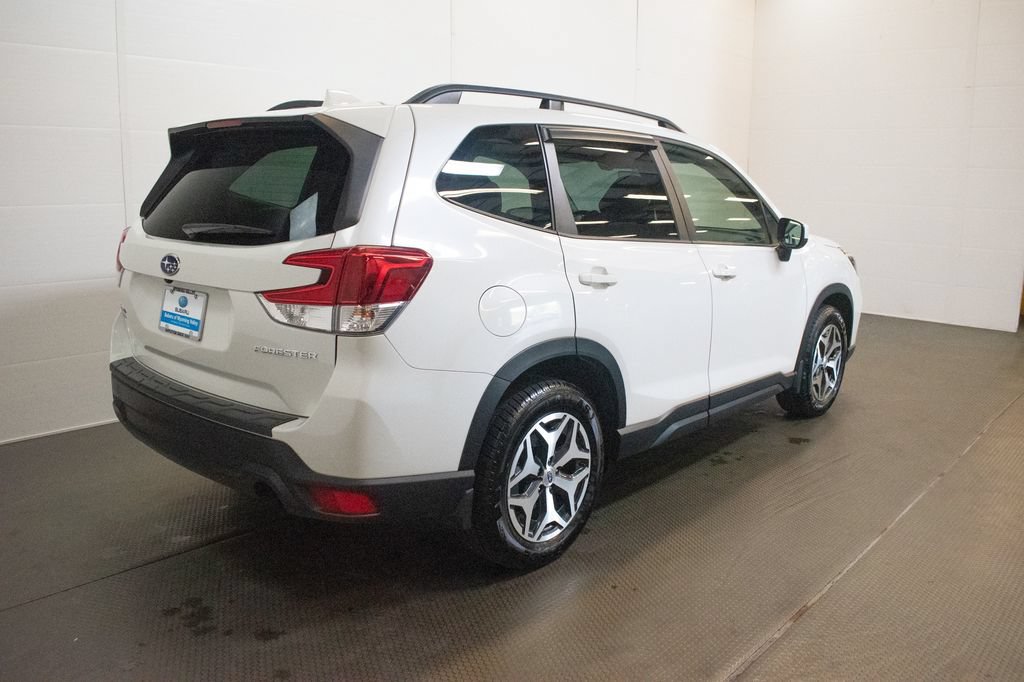Used 2021 Subaru Forester Premium AWD/4WD image 4