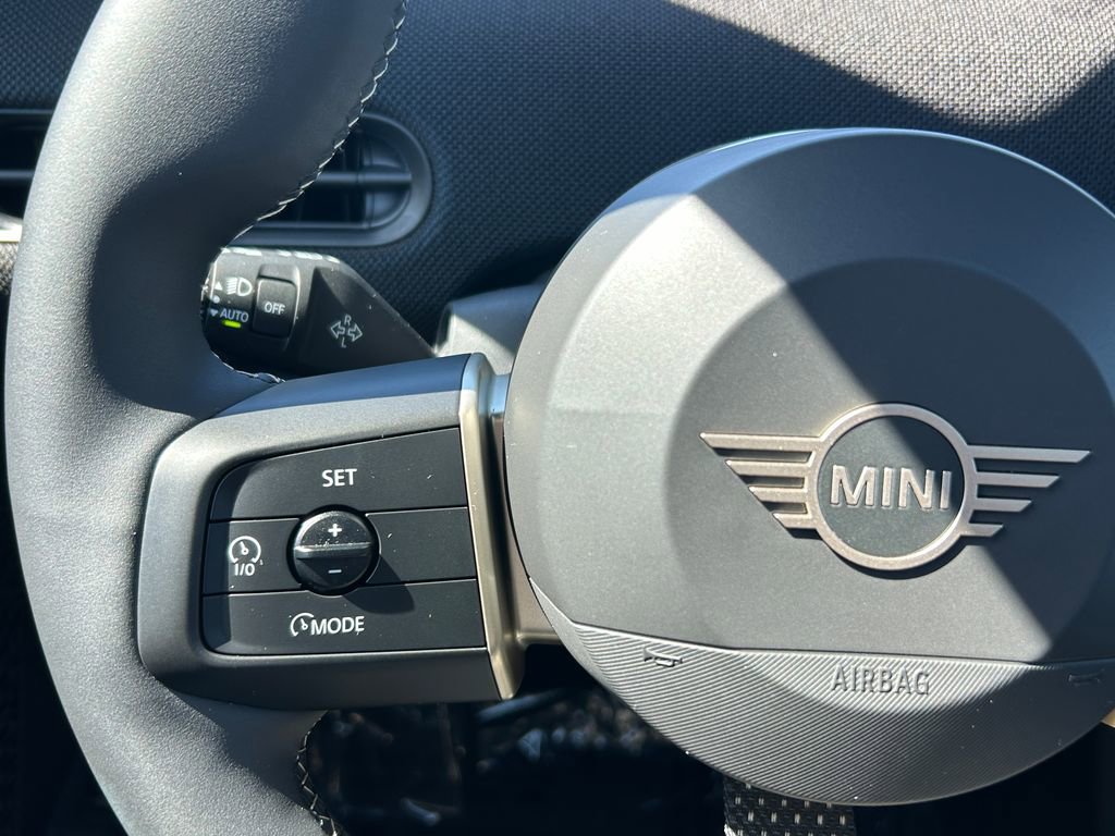 Used 2025 MINI Cooper S FWD image 19