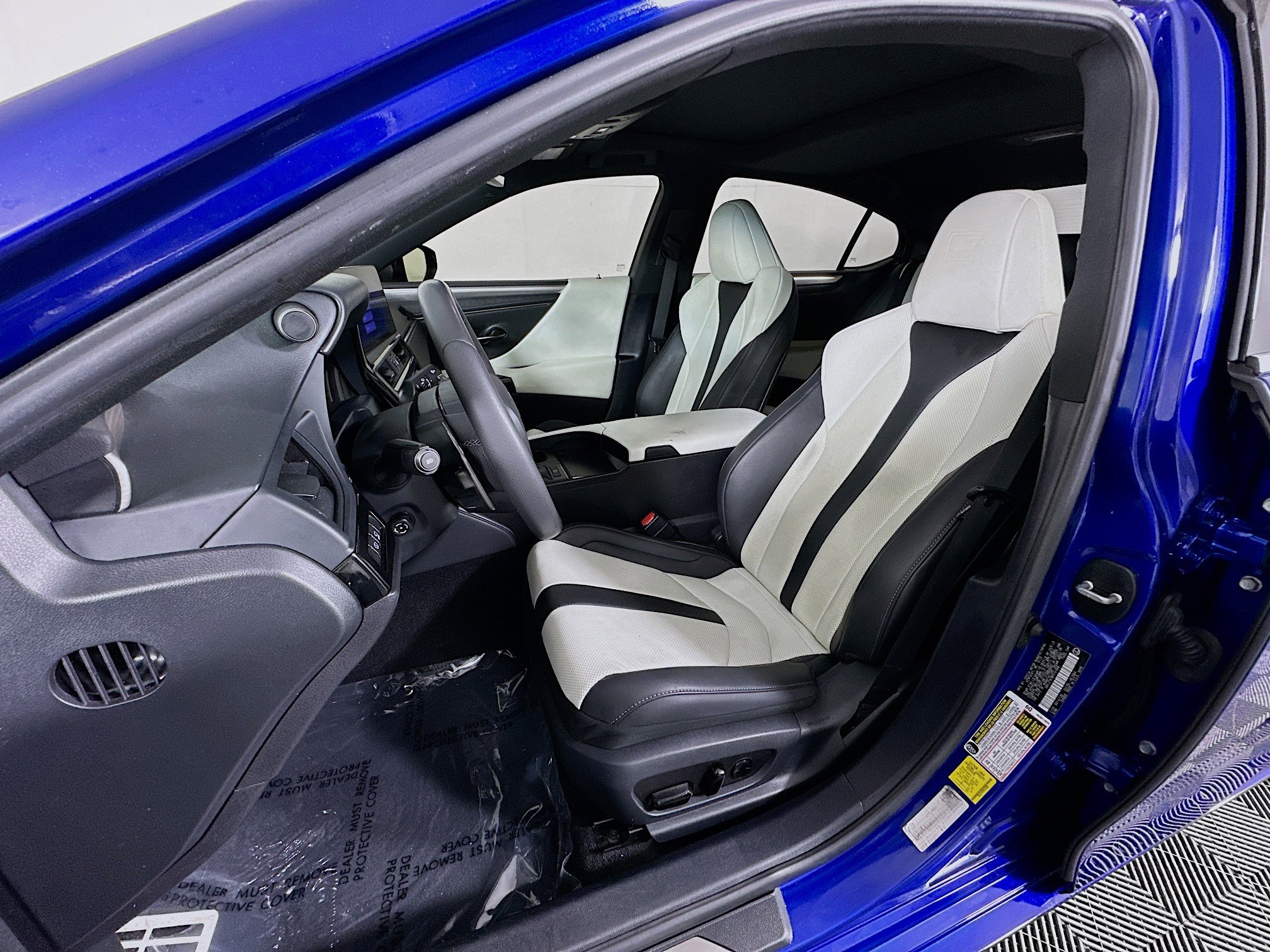 Used 2023 Lexus ES 350 F Sport image 12