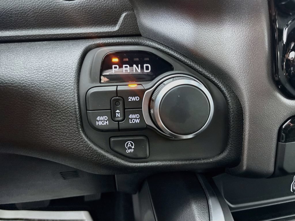 New 2026 RAM 1500 Express AWD/4WD image 14