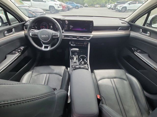 Used 2023 Kia K5 EX FWD image 2