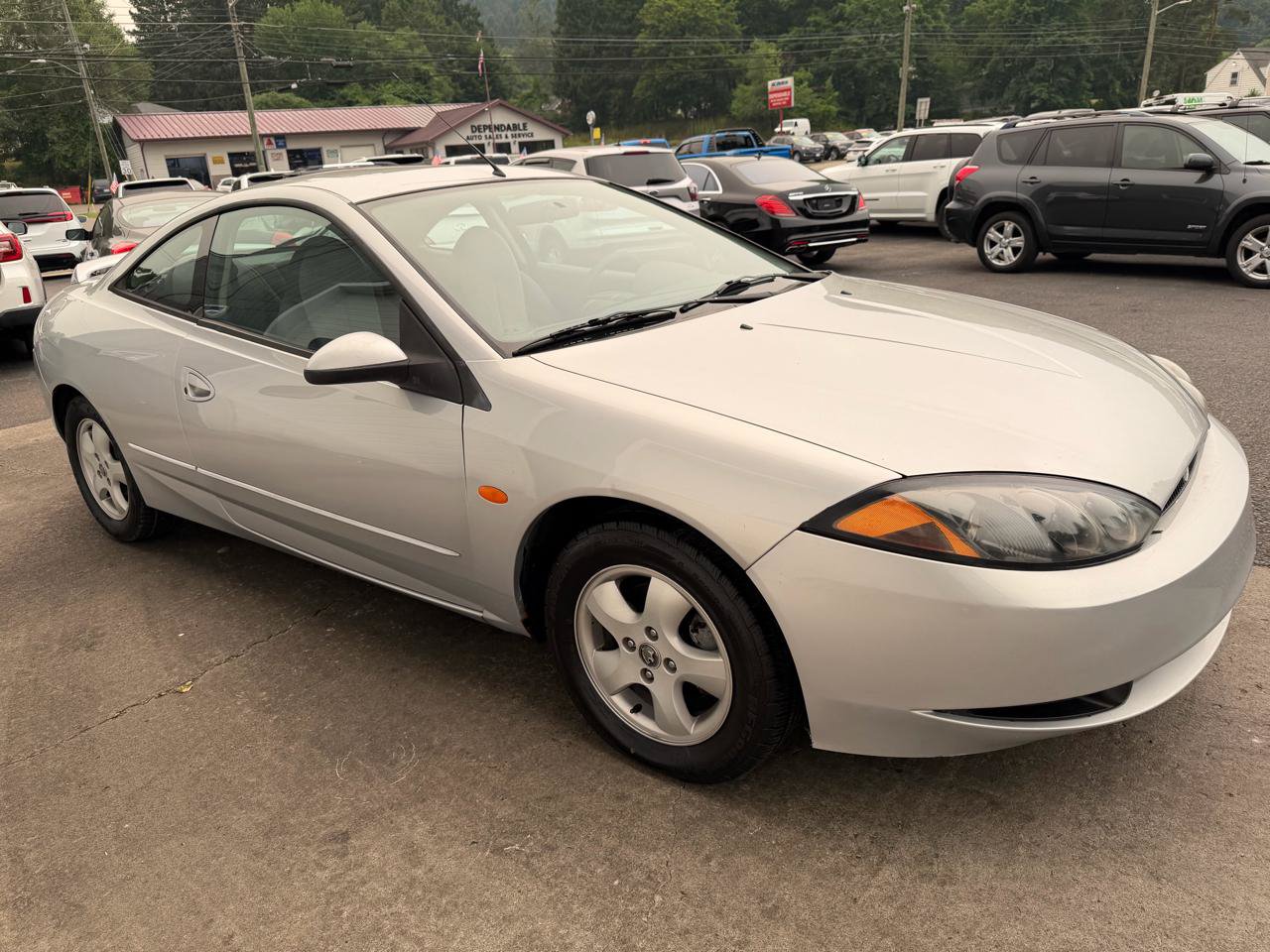 Used 1999 Mercury Cougar V6 FWD image 3