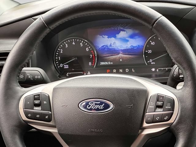 Used 2023 Ford Explorer XLT w/ Equipment Group 202A AWD/4WD image 16