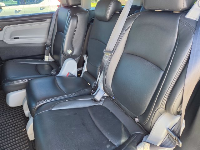 Used 2018 Honda Odyssey EX image 10