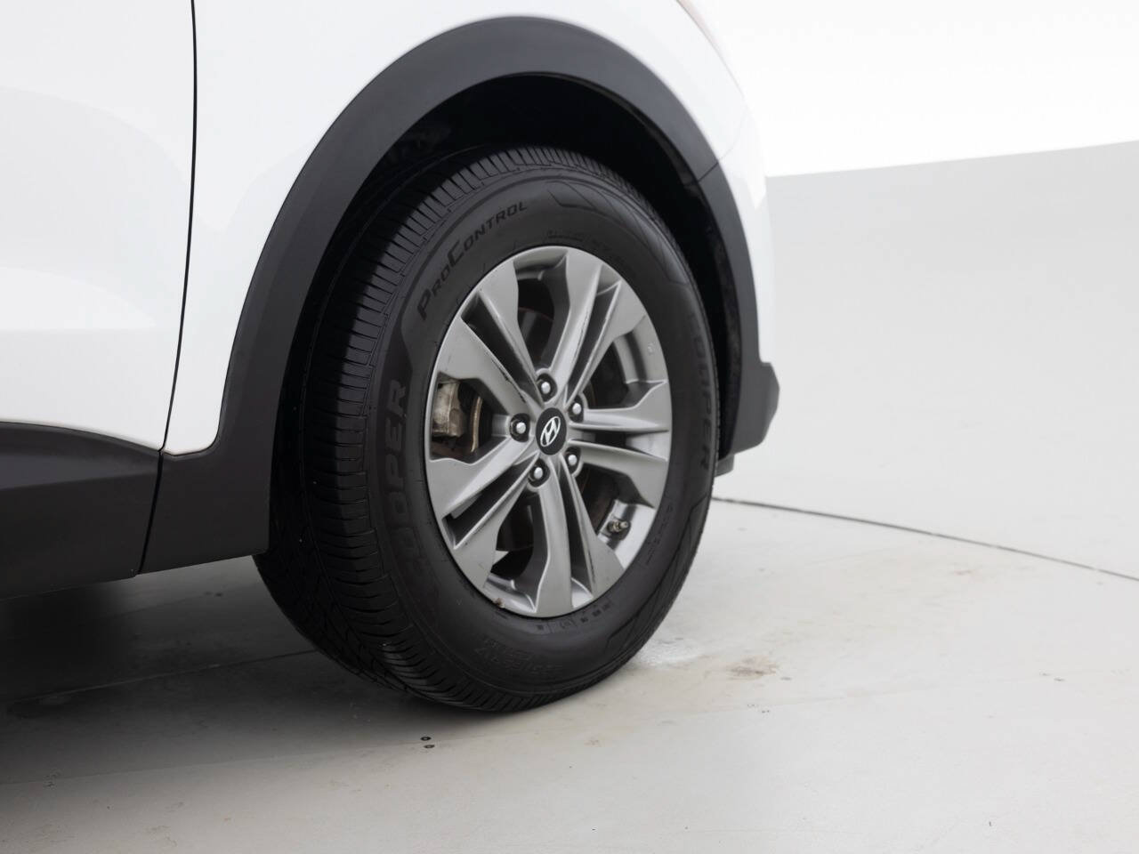 Used 2016 Hyundai Santa Fe Sport FWD image 18
