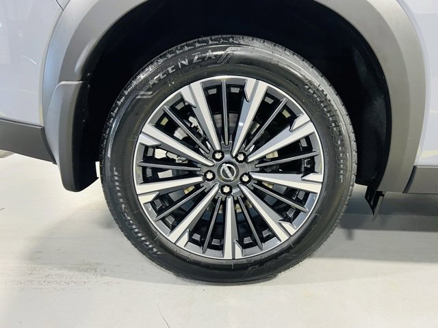 New 2026 Nissan Pathfinder Platinum image 14