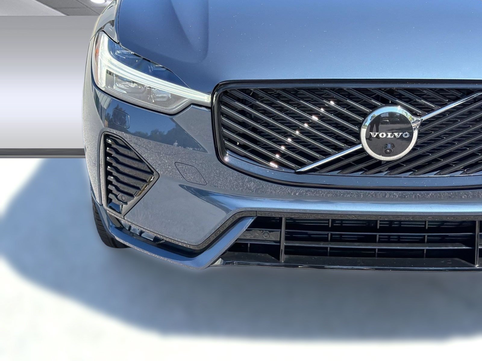New 2027 Volvo XC60 B5 Plus AWD/4WD image 29