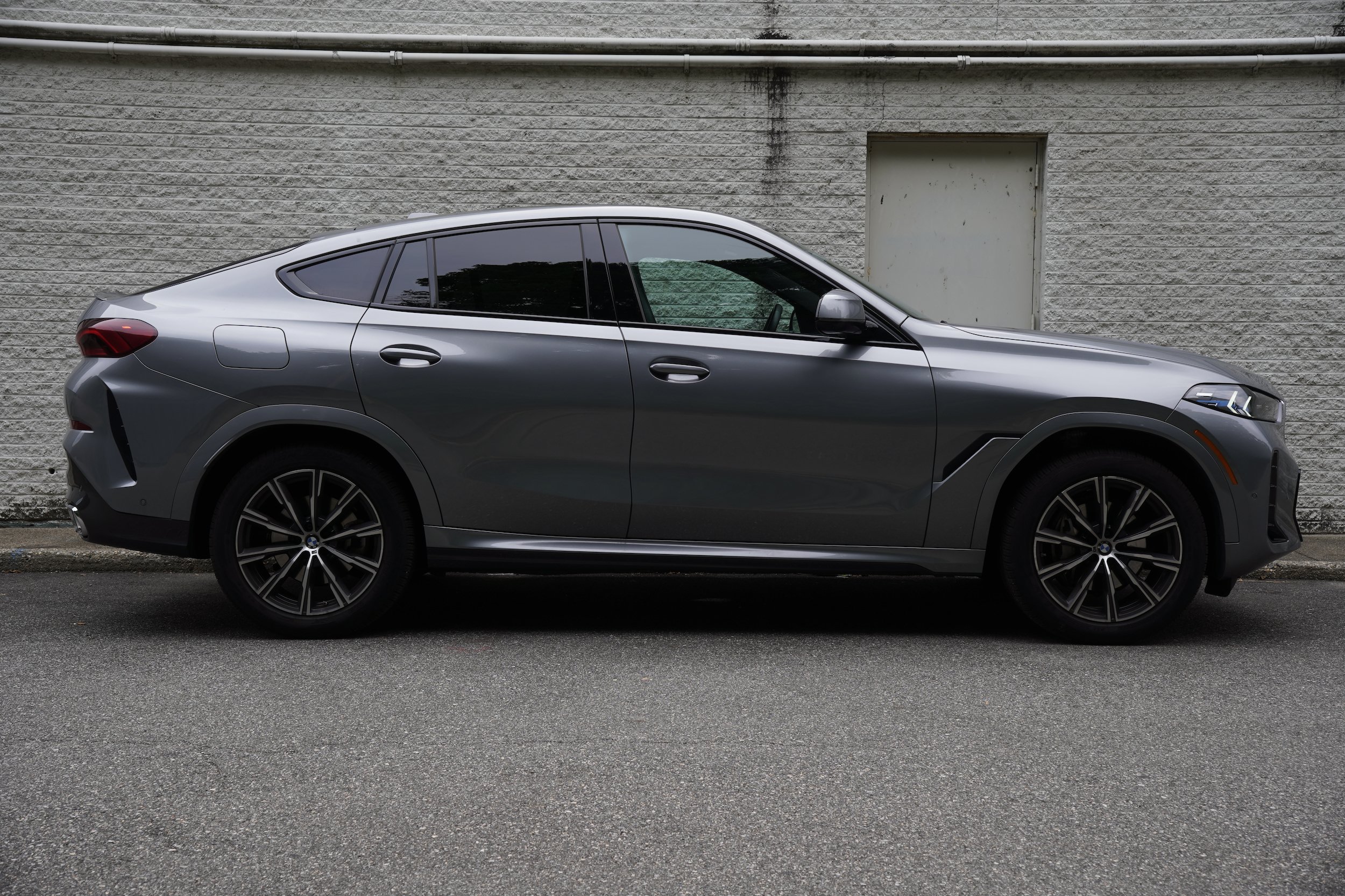 Used 2026 BMW X6 xDrive40i AWD/4WD image 8