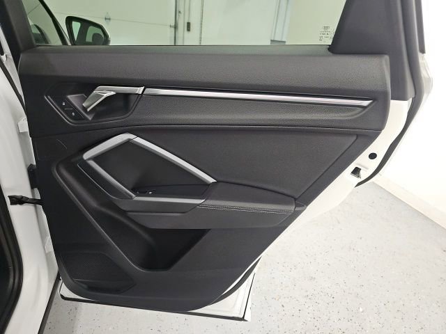 Used 2022 Audi Q3 2.0T Premium Plus w/ Premium Plus Package image 32