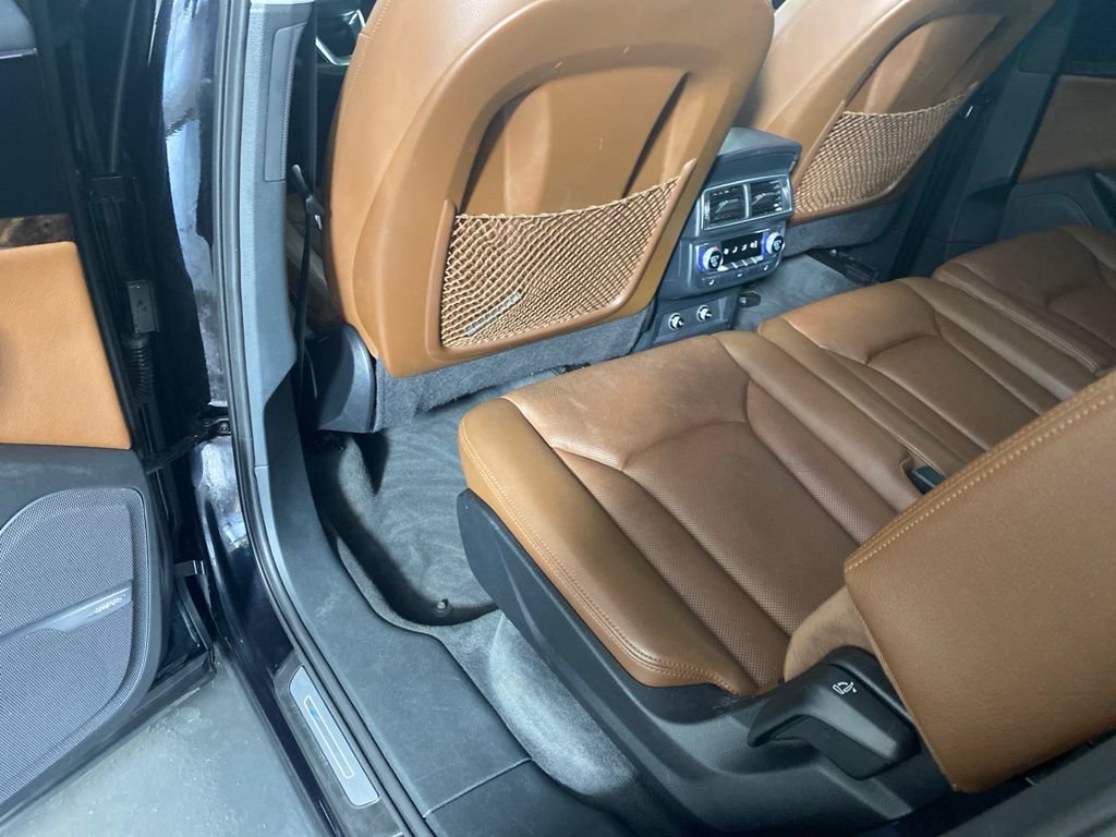 Used 2018 Audi Q7 3.0T Prestige AWD/4WD image 29