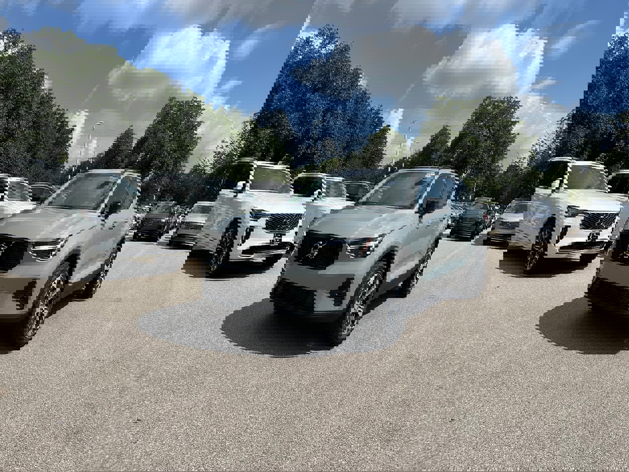 New 2026 Volvo XC40 B5 Plus w/ Protection Package Premier image 2