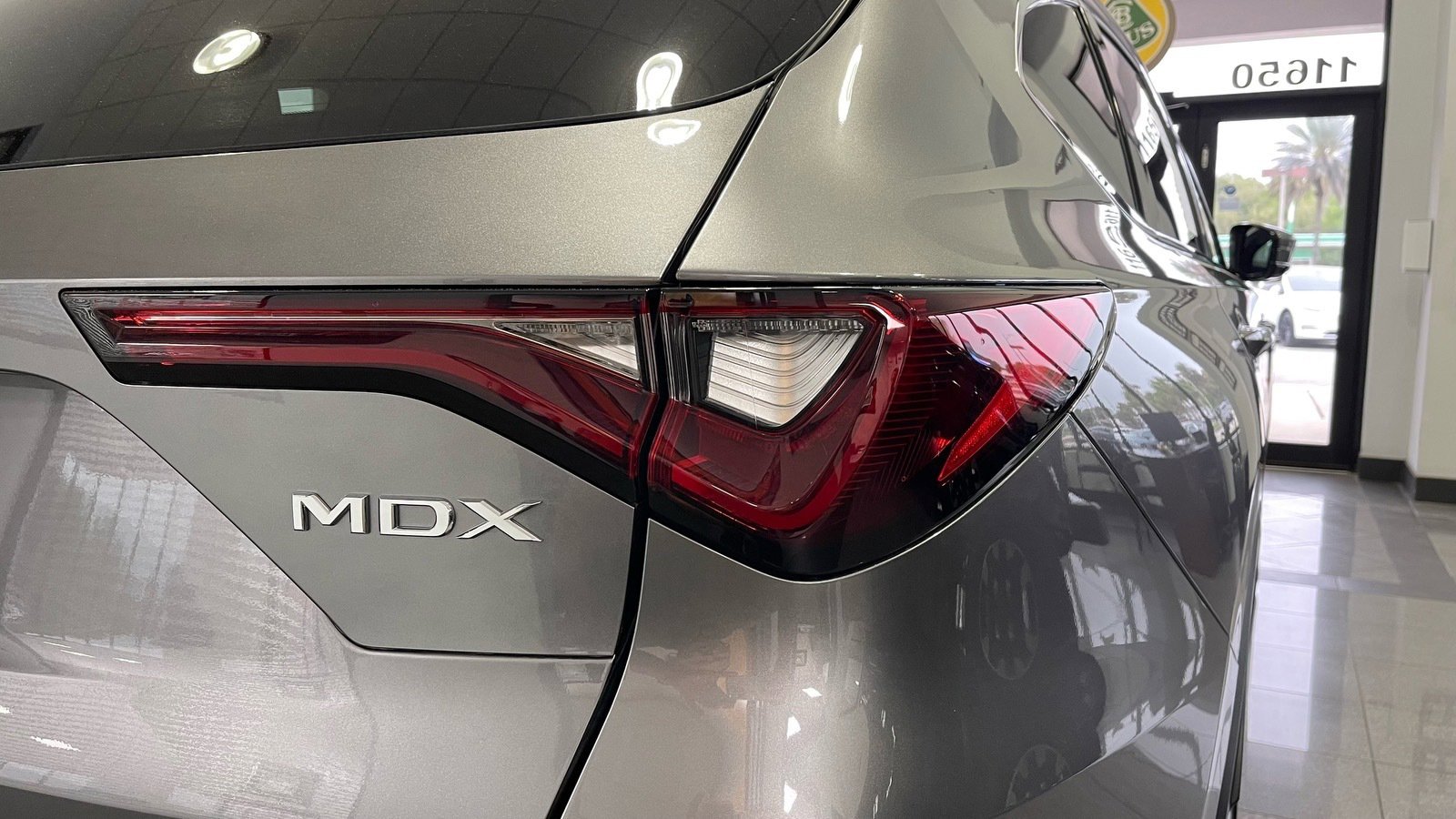 Used 2025 Acura MDX FWD w/ Technology Package image 17